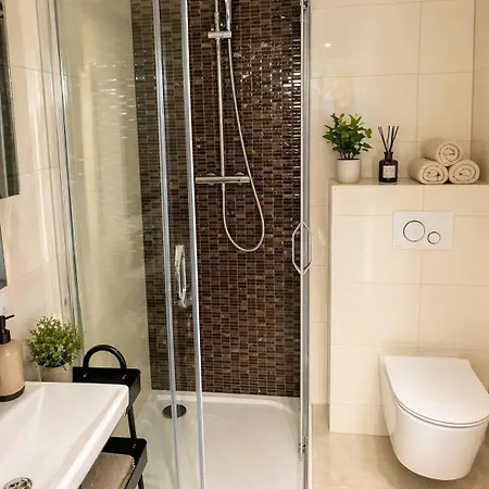 דירה Designer Loft In Heart Of *